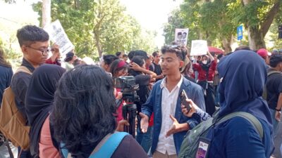 Mahasiswa dan Rakyat NTB Gelar Aksi “Mengadili” Kebijakan yang Dinilai Tidak Berpihak pada Rakyat